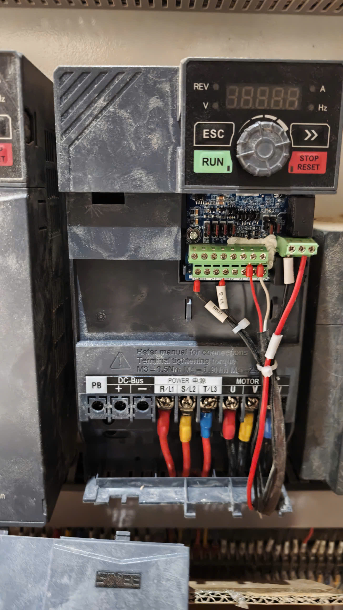 đơn vị cung cấp biến tần sinee
